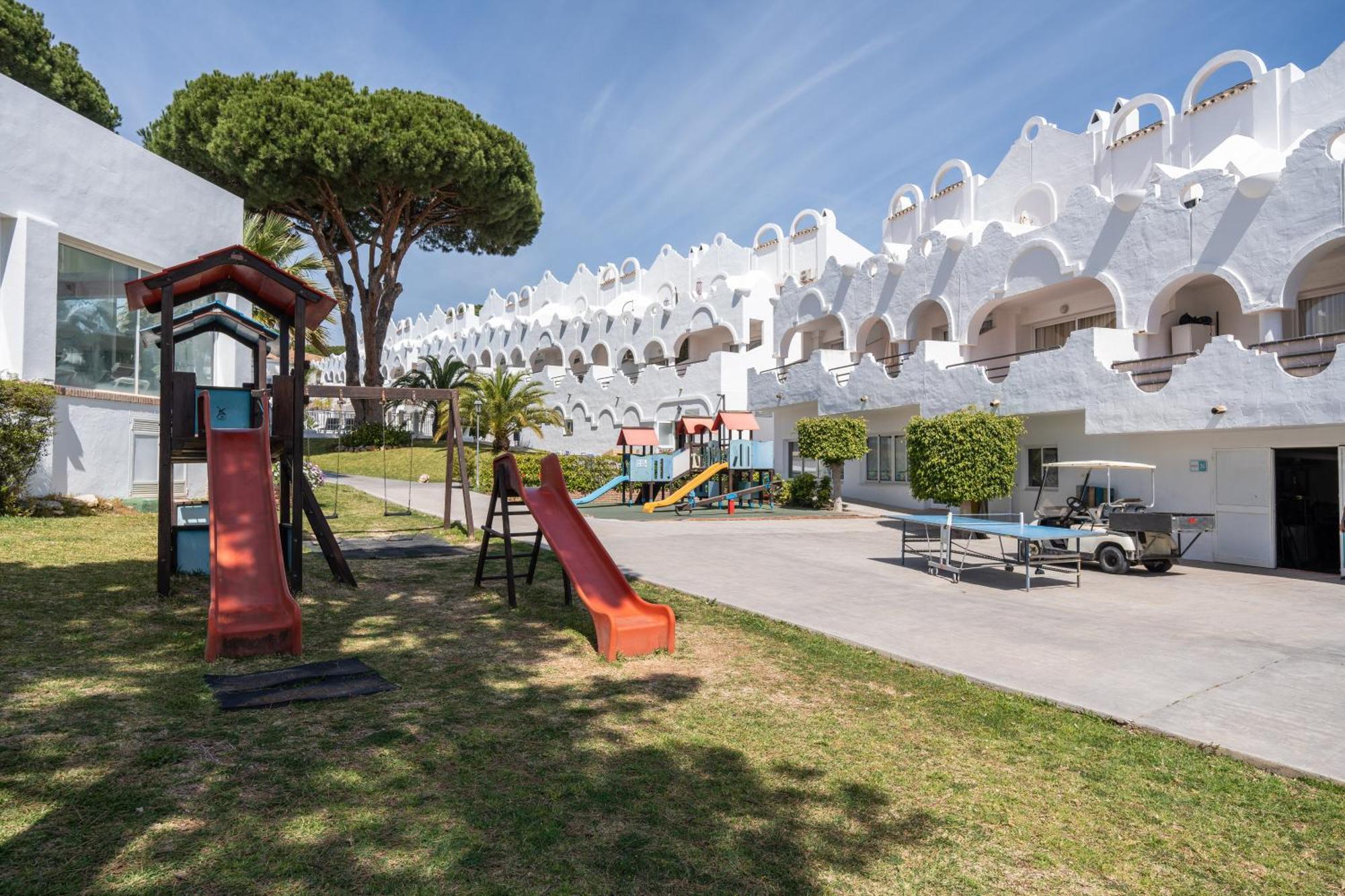 Casa Hibiscus Marbella Villa Bagian luar foto