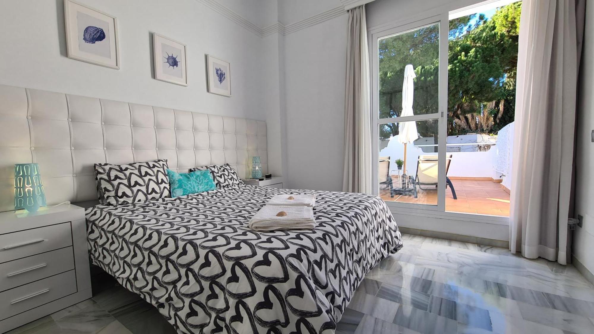 Casa Hibiscus Marbella Villa Bagian luar foto